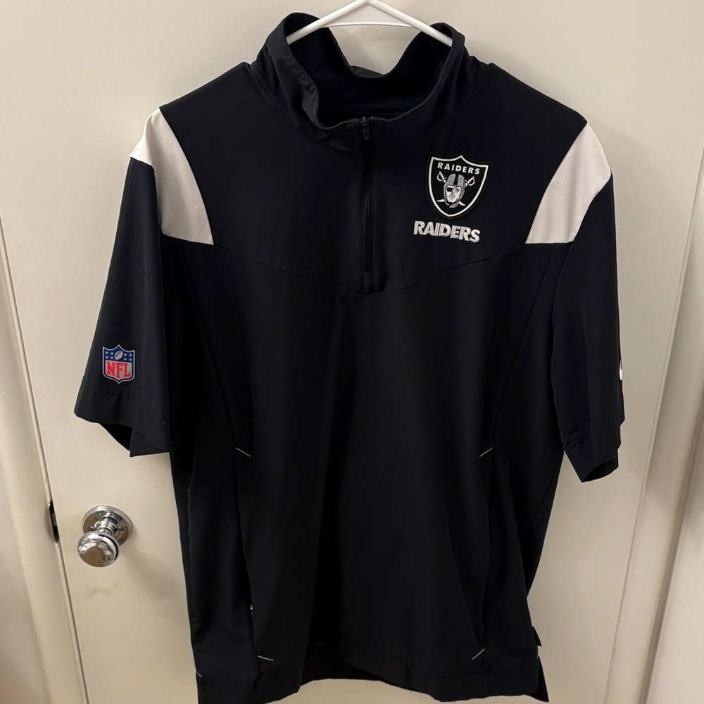 Raiders Black and White Quarter-Zip Windbreaker